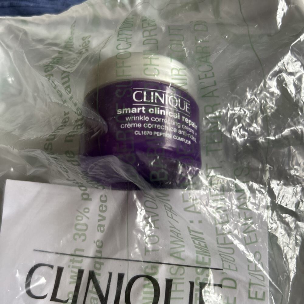 NEW IN BAG! Clinique Smart Clinical Repair Wrinkle Correcting Cream 1 oz 30 ML